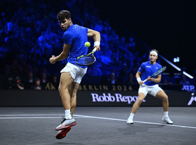 Alcaraz là diễn viên chính trên sàn diễn Laver Cup 2024 Alcaraz là diễn viên chính trên sàn diễn Laver Cup 2024