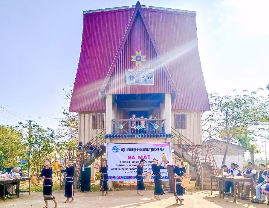 Lễ ra mắt “Tổ truyền thông cộng đồng” tại làng Mun, thị trấn Ia Ly, huyện Chư Păh, Gia Lai.