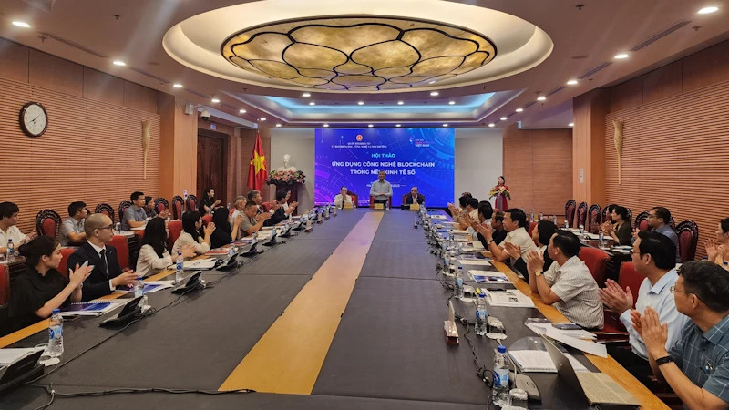 Quang cảnh Hội thảo. Quang cảnh Hội thảo.