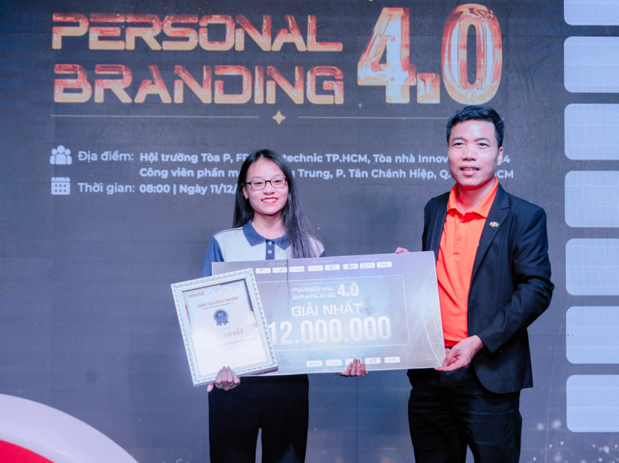 Hiền Linh là quán quân một cuộc thi. Ảnh: NVCC Hiền Linh là quán quân một cuộc thi. Ảnh: NVCC