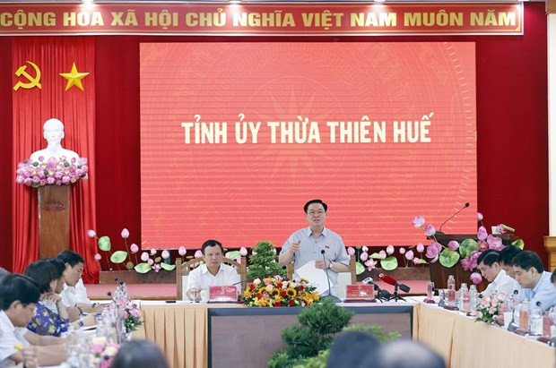 Chủ tịch Quốc hội Vương Đình Huệ phát biểu chỉ đạo. (Ảnh: Doãn Tấn/TTXVN) Chủ tịch Quốc hội Vương Đình Huệ phát biểu chỉ đạo. (Ảnh: Doãn Tấn/TTXVN)