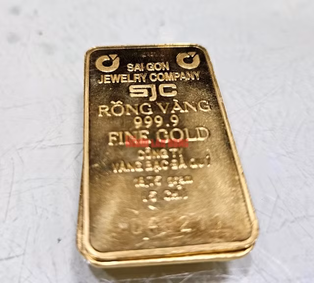 Giá vàng SJC tiếp tục tăng mạnh