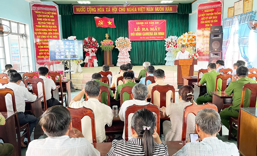Quang cảnh buổi ra mắt mô hình. Ảnh: Tuyết Mai