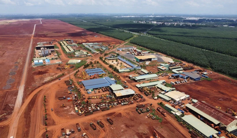 Dự án Sân bay Long Thành cơ bản hoàn thành gói thầu san nền giai đoạn 1. (Ảnh: TTXVN phát) Dự án Sân bay Long Thành cơ bản hoàn thành gói thầu san nền giai đoạn 1. (Ảnh: TTXVN phát)