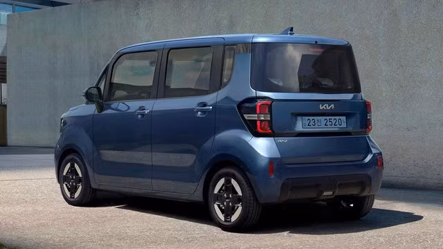 Nhỏ gọn nhưng Kia Ray thực dụng nhờ ngoại hình vuông vức
