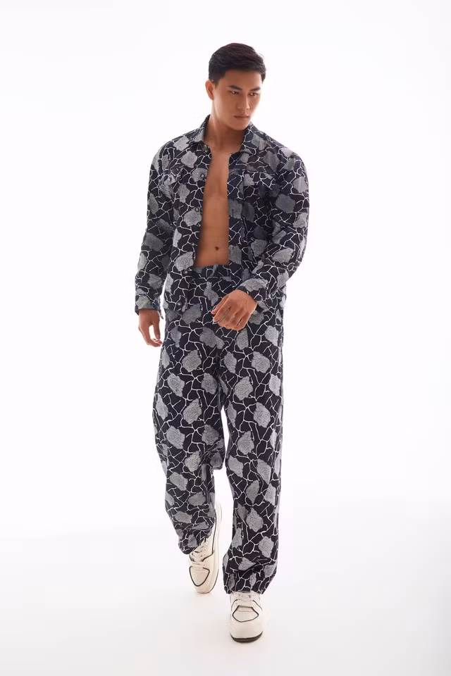 Hữu Anh cho biết hiện tại anh đang nỗ lực trau dồi kiến thức, kỹ năng cần có của một người dẫn chương trình chuyên nghiệp. Ngoài ra, Á vương Thế giới 2022 còn tham gia các lớp đào tạo diễn xuất. Chàng trai cao 1,84m nói đây cũng là niềm đam mê lớn mà anh đang hướng đến. Ảnh: Nguyễn Dương