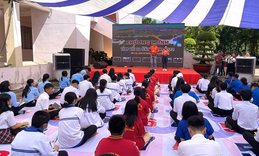 Chương trình "Tìm về di sản" do Bảo tàng tỉnh tổ chức tháng 10-2022 thu hút hơn 500 học sinh trên địa bàn TP. Pleiku tham gia. Ảnh: Lam Nguyên