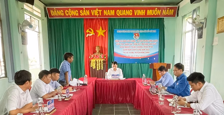 Quang cảnh buổi làm việc. Ảnh: Phương Liên