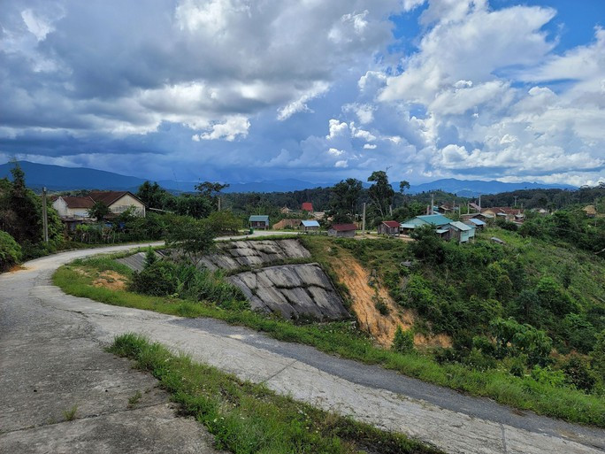 Người dân trong huyện Kon Plông, tỉnh Kon Tum đã quen với các trận động đất
