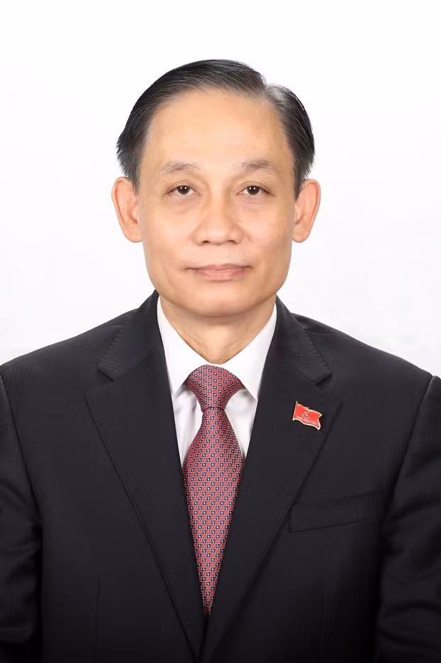 Đồng chí Lê Hoài Trung được bầu giữ chức Ủy viên Ban Bí thư Trung ương Đảng khóa XIII, tại Hội nghị Trung ương 8 khóa XIII. (Ảnh: TTXVN)