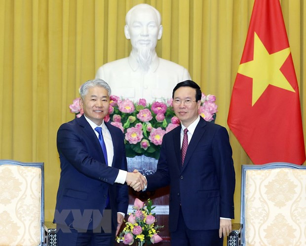 Chủ tịch nước Võ Văn Thưởng tiếp Thư ký Hội đồng An ninh quốc gia Mông Cổ Jadamba Enkhbayar. (Ảnh: Thống Nhất/TTXVN) Chủ tịch nước Võ Văn Thưởng tiếp Thư ký Hội đồng An ninh quốc gia Mông Cổ Jadamba Enkhbayar. (Ảnh: Thống Nhất/TTXVN)