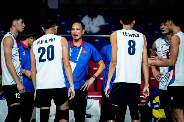 Ban huấn luyện không vực dậy nổi tinh thần đội bóng