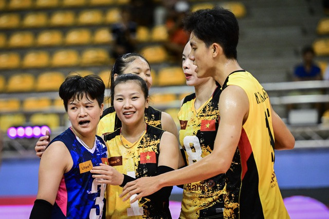 Bích Tuyền xuất sắc trong vai trò thủ lĩnh của LPBank Ninh Bình Bích Tuyền xuất sắc trong vai trò thủ lĩnh của LPBank Ninh Bình