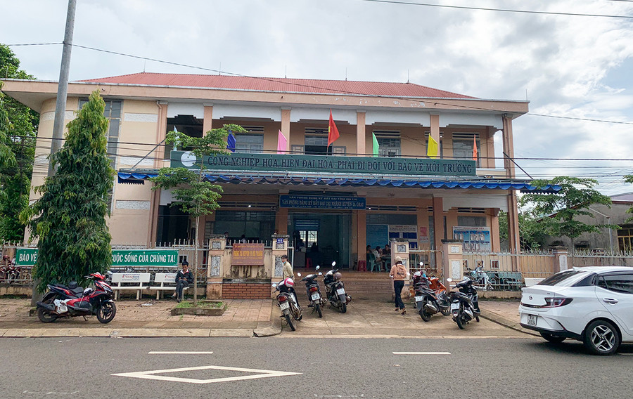Trụ sở Chi nhánh Văn phòng Đăng ký đất đai huyện Ia Grai. Ảnh: R'Ô HOK Trụ sở Chi nhánh Văn phòng Đăng ký đất đai huyện Ia Grai. Ảnh: R'Ô HOK