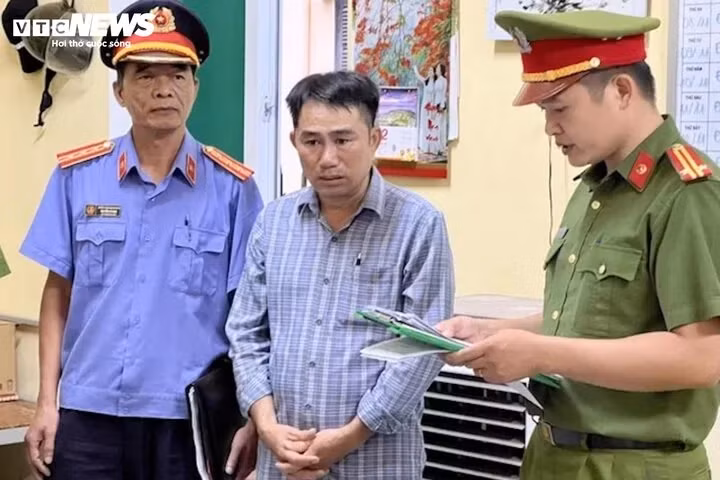 Võ Hữu Sỹ thời điểm bị khởi tố, bắt giam. (Ảnh: CACC)