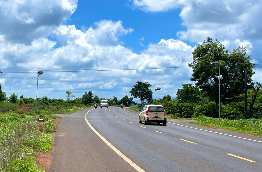 “Điểm đen” tai nạn giao thông trên tuyến tránh quốc lộ 19. Ảnh: M.P “Điểm đen” tai nạn giao thông trên tuyến tránh quốc lộ 19. Ảnh: M.P
