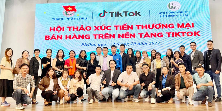 Hội thảo xúc tiến thương mại bán hàng trên nền tảng TikTok thu hút đông đảo chủ thể OCOP trong tỉnh tham gia. Ảnh: V.T Hội thảo xúc tiến thương mại bán hàng trên nền tảng TikTok thu hút đông đảo chủ thể OCOP trong tỉnh tham gia. Ảnh: V.T