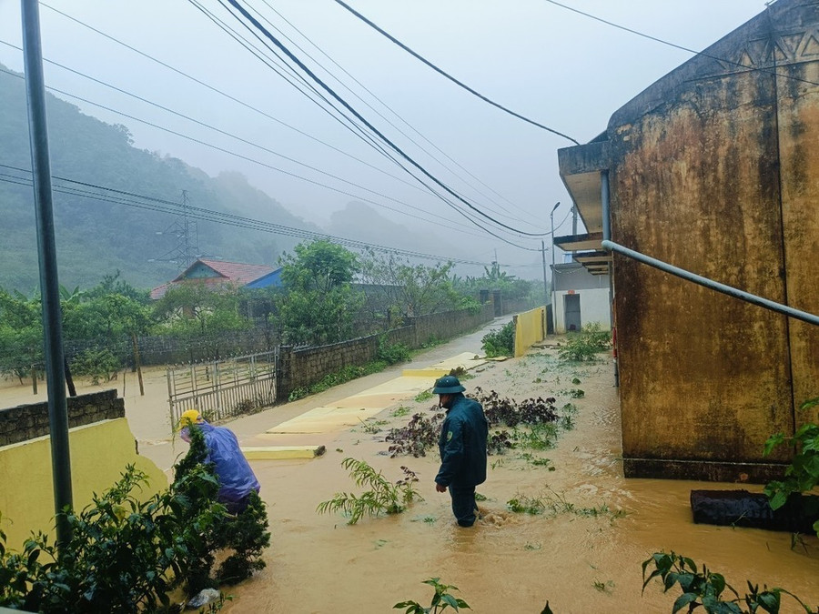 Mưa lũ gây ngập lụt tại huyện Vân Hồ, Sơn La. (Ảnh: TTXVN phát) Mưa lũ gây ngập lụt tại huyện Vân Hồ, Sơn La. (Ảnh: TTXVN phát)