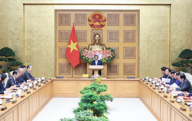 Thủ tướng khẳng định, Chính phủ Việt Nam luôn khuyến khích các doanh nghiệp Trung Quốc mở rộng hợp tác, tăng cường đầu tư vào các lĩnh vực Trung Quốc có thế mạnh, Việt Nam có nhu cầu và ưu tiên cao. Ảnh: VGP/Nhật Bắc Thủ tướng khẳng định, Chính phủ Việt Nam luôn khuyến khích các doanh nghiệp Trung Quốc mở rộng hợp tác, tăng cường đầu tư vào các lĩnh vực Trung Quốc có thế mạnh, Việt Nam có nhu cầu và ưu tiên cao. Ảnh: VGP/Nhật Bắc