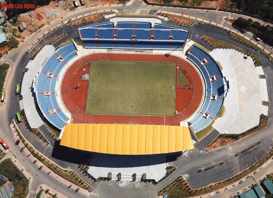 Hạ tầng xung quanh cũng đã hoàn thiện. Vị trí này cách các địa điểm quen thuộc ở trung tâm Đà Lạt như hồ Xuân Hương, chợ đêm, quảng trường Lâm Viên khoảng 3-4 km.