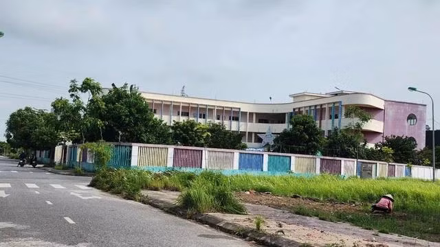 Trường mầm non Hồng Nhung 2, nơi cháu H. bị tử vong vì bị bỏ quên trên xe nhiều giờ đồng hồ. Ảnh CÙ HIỀN