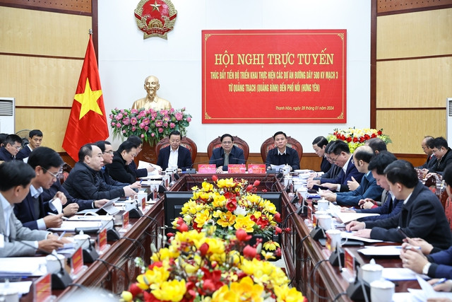 Thủ tướng chủ trì Hội nghị trực tuyến thúc đẩy tiến độ thực hiện các dự án đường dây 500 kV mạch 3 từ Quảng Trạch (Quảng Bình) đến Phố Nối (Hưng Yên). Ảnh: VGP/Nhật Bắc Thủ tướng chủ trì Hội nghị trực tuyến thúc đẩy tiến độ thực hiện các dự án đường dây 500 kV mạch 3 từ Quảng Trạch (Quảng Bình) đến Phố Nối (Hưng Yên). Ảnh: VGP/Nhật Bắc