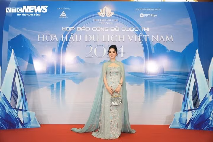 Hoa hậu đền Hùng Giáng My