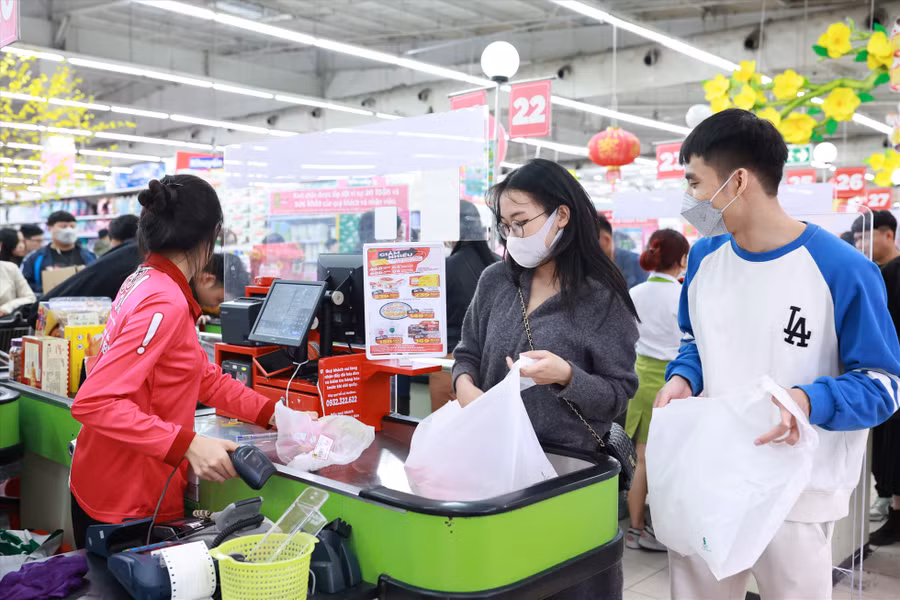 Giảm thuế VAT đúng thời điểm là mũi tên trúng nhiều đích. Ảnh: Hải Nguyễn