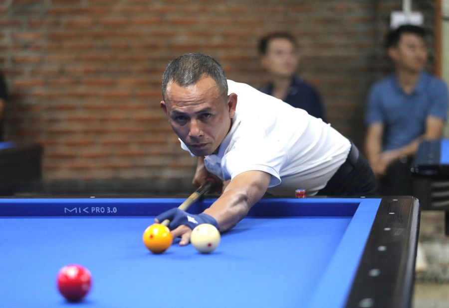 Anh Nguyễn Đức Huy có niềm đam mê mãnh liệt với môn Billiards. Ảnh: L.V.N Anh Nguyễn Đức Huy có niềm đam mê mãnh liệt với môn Billiards. Ảnh: L.V.N