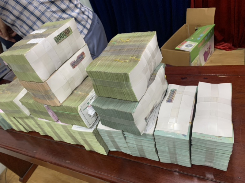 Số tiền tang vật được cơ quan Công an thu giữ.