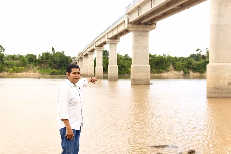 Ông Kpă Jiêm chia sẻ, ông chỉ mong mình... thất nghiệp dài dài đối với công việc lặn vớt những người tử vong do đuối nước. Ảnh: M.N