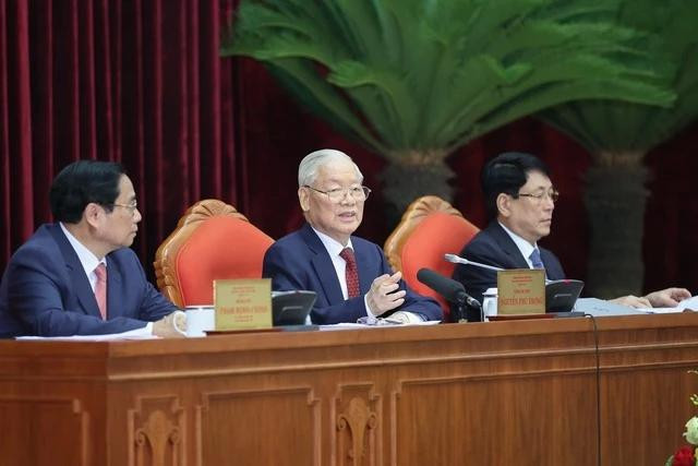 Ông Lương Cường (phải) tại Hội nghị T.Ư 9 khai mạc sáng nay. Ảnh: NHẬT BẮC Ông Lương Cường (phải) tại Hội nghị T.Ư 9 khai mạc sáng nay. Ảnh: NHẬT BẮC