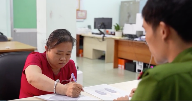 Huỳnh Ngọc Trâm tại cơ quan điều tra Huỳnh Ngọc Trâm tại cơ quan điều tra