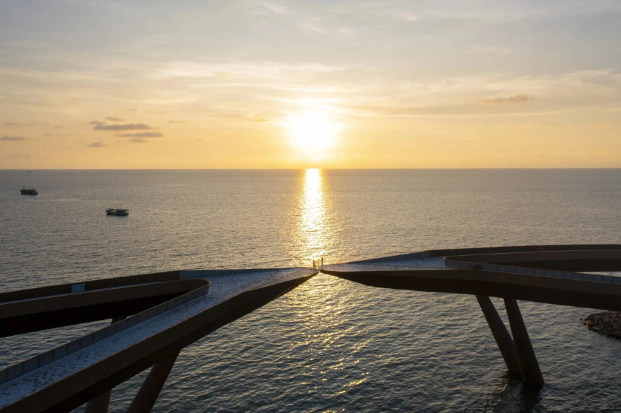 Cầu Hôn trở thành điểm check-in mới của đảo Ngọc. Ảnh: S.G