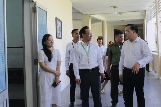 Kiểm tra công tác chuẩn bị thi tốt nghiệp THPT 2024 tại một số điểm thi tại TP.Đà Nẵng. Ảnh: HUY ĐẠT Kiểm tra công tác chuẩn bị thi tốt nghiệp THPT 2024 tại một số điểm thi tại TP.Đà Nẵng. Ảnh: HUY ĐẠT