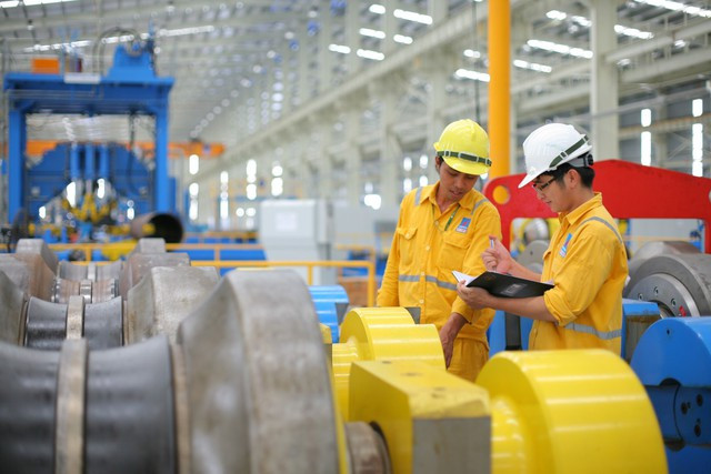 Từ ngày 15-9-2024, sẽ thực hiện quy định mới về thang lương, bảng lương và phụ cấp lương đối với người lao động làm việc trong doanh nghiệp nhà nước