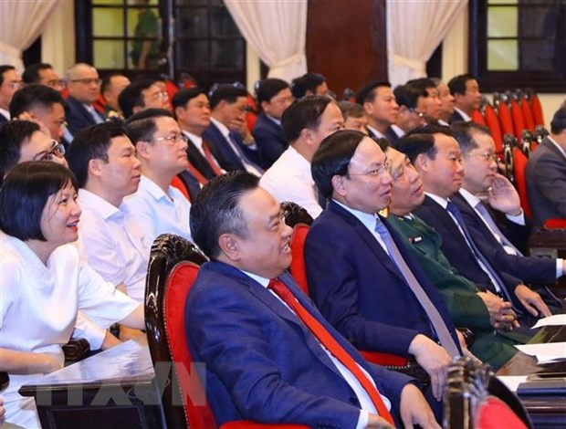 Các Ủy viên Trung ương Đảng dự lễ khai giảng. (Ảnh: Văn Điệp/TTXVN) Các Ủy viên Trung ương Đảng dự lễ khai giảng. (Ảnh: Văn Điệp/TTXVN)