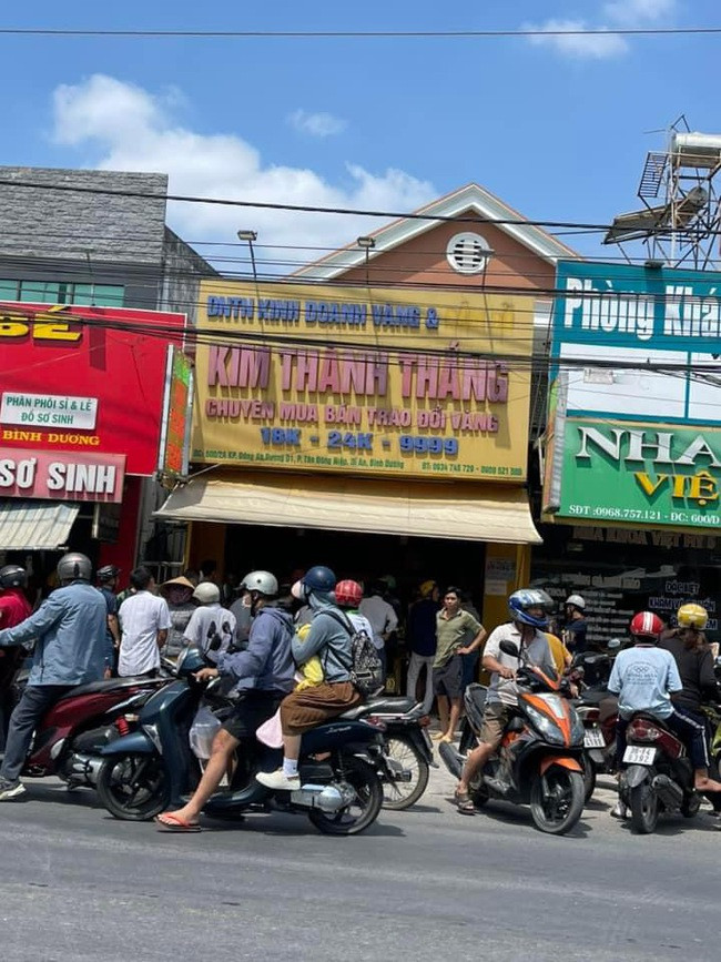 Hiện trường vụ việc. Hiện trường vụ việc.