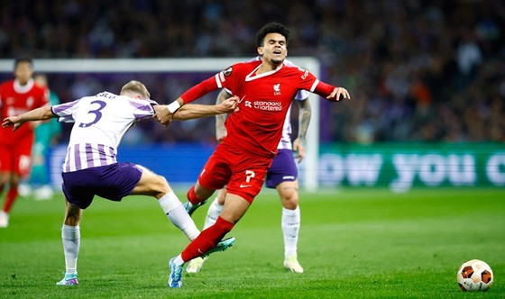 Luis Diaz không thể ghi bàn để ăn mừng việc cha anh được thả sau 12 ngày bị bắt cóc.