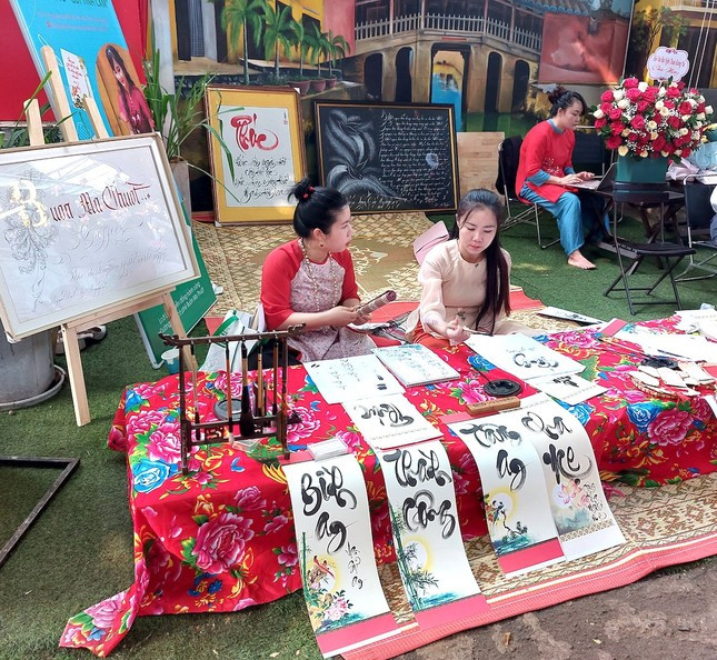 Nhiều hoạt động tại ngày sách và văn hoá đọc Nhiều hoạt động tại ngày sách và văn hoá đọc