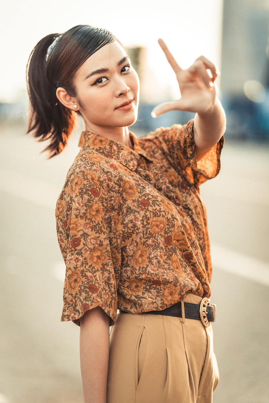 Trong “Lật mặt 6“, Diệp Bảo Ngọc vào vai Liên, vợ của An (Thanh Thức). Liên giản dị và thương yêu chồng tuy nhiên số phận của 2 vợ chồng Liên đều phải chịu nhiều tủi nhục. Ảnh: Nhân vật cung cấp. Trong “Lật mặt 6“, Diệp Bảo Ngọc vào vai Liên, vợ của An (Thanh Thức). Liên giản dị và thương yêu chồng tuy nhiên số phận của 2 vợ chồng Liên đều phải chịu nhiều tủi nhục. Ảnh: Nhân vật cung cấp.