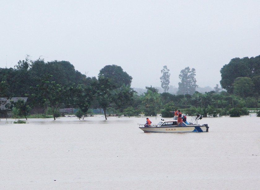 Bảo đảm công tác phòng-chống thiên tai trong thời gian kiện toàn cơ quan chỉ huy phòng thủ dân sự. Ảnh: Văn Ngọc Bảo đảm công tác phòng-chống thiên tai trong thời gian kiện toàn cơ quan chỉ huy phòng thủ dân sự. Ảnh: Văn Ngọc