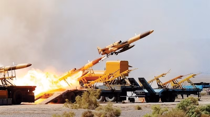 UAV Iran rời bệ phóng. Ảnh: TANISM UAV Iran rời bệ phóng. Ảnh: TANISM