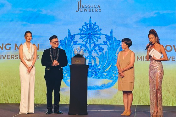 Ban tổ chức công bố vương miện