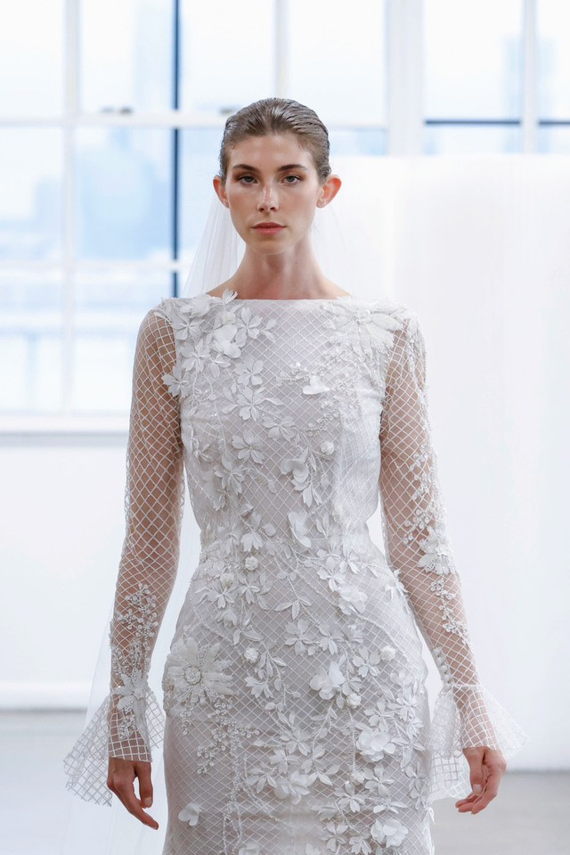 Được biết dù đã có sự nghiệp ổn định ở Úc nhưng Tiana Van vẫn quyết định về Việt Nam phát triển thương hiệu riêng. Thời gian đầu, cô gặp không ít khó khăn từ việc xây dựng lại các mối quan hệ mới cho công việc cũng như làm quen dần với nhịp sống ở đây