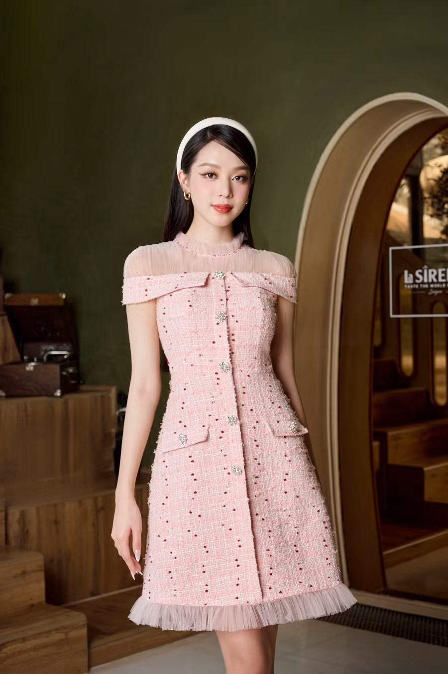 Sau thành công của Á hậu Ngọc Hằng tại Hoa hậu Liên lục địa 2023, người hâm mộ của Thanh Thủy kỳ vọng cô sẽ có cơ hội "chinh chiến" tại một đấu trường nhan sắc quốc tế. ẢNH: NVCC