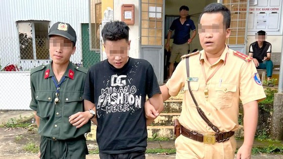 Đối tượng Quách Đại Hải bị công an bắt giữ. Đối tượng Quách Đại Hải bị công an bắt giữ.