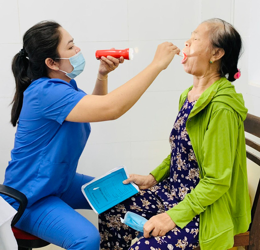 Sau 15 năm thực hiện Chỉ thị số 38, tỷ lệ người dân tham gia BHYT trên địa bàn tỉnh tăng từ 69,36% lên 91%. Ảnh: N.N Sau 15 năm thực hiện Chỉ thị số 38, tỷ lệ người dân tham gia BHYT trên địa bàn tỉnh tăng từ 69,36% lên 91%. Ảnh: N.N