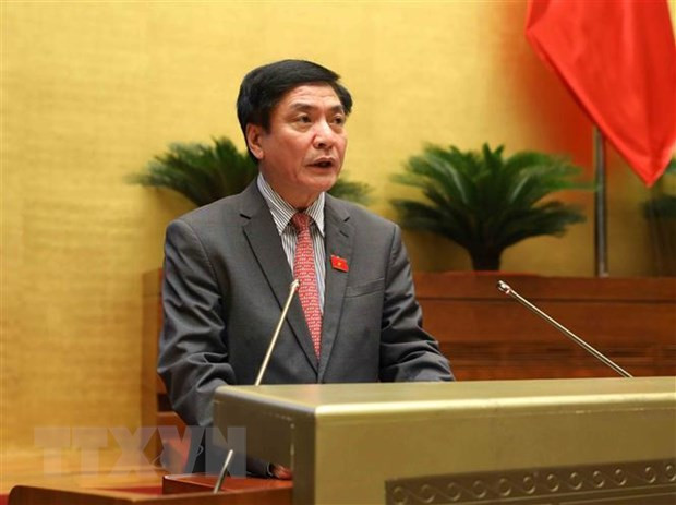 Tổng Thư ký Quốc hội Bùi Văn Cường trình bày Báo cáo giải trình tiếp thu, chỉnh lý dự thảo Nghị quyết về Chương trình giám sát của Quốc hội năm 2024. (Ảnh: An Đăng/TTXVN) Tổng Thư ký Quốc hội Bùi Văn Cường trình bày Báo cáo giải trình tiếp thu, chỉnh lý dự thảo Nghị quyết về Chương trình giám sát của Quốc hội năm 2024. (Ảnh: An Đăng/TTXVN)