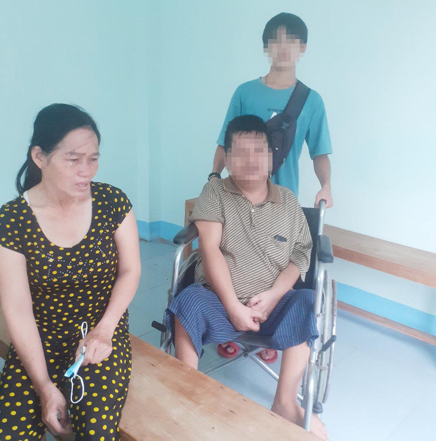 Đối tượng Trần Thị Mai bị bắt giữ sau 17 năm lẩn trốn. Ảnh: Lê Anh Đối tượng Trần Thị Mai bị bắt giữ sau 17 năm lẩn trốn. Ảnh: Lê Anh